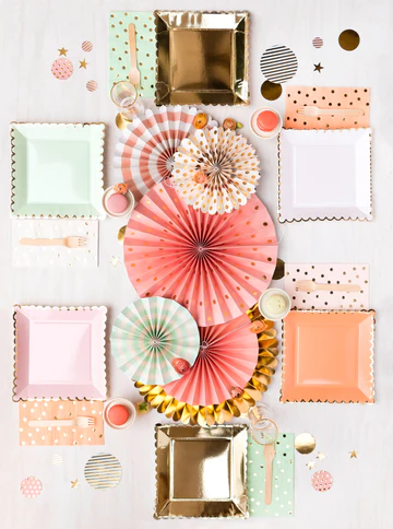 BLUSH SCALLOPED 9" PAPER PLATES